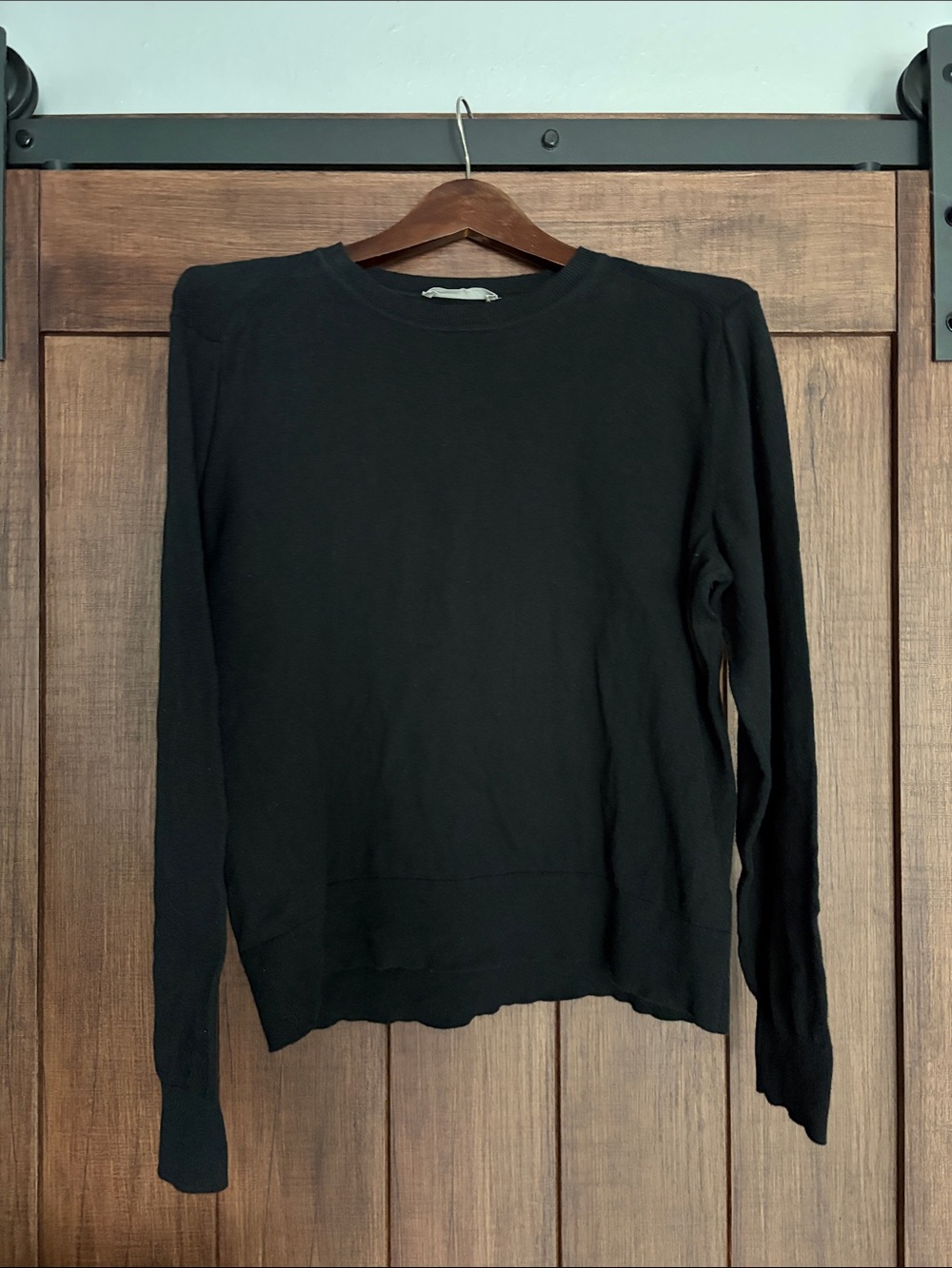 Everlane Organic Cotton Sweater - Black in size large